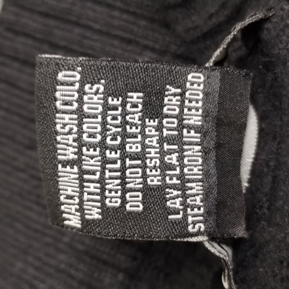 Studio 84 black cotton blend sweater with reindeer design Sz L Exc condition - Picture 7 of 7